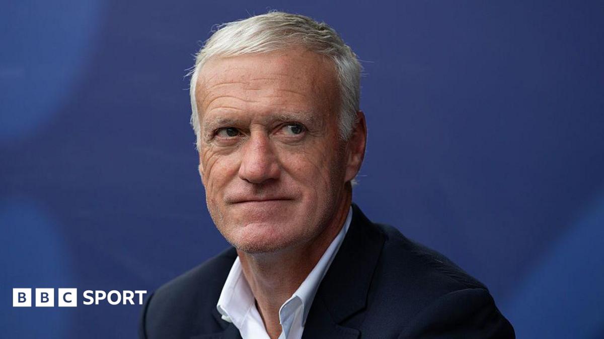 Deschamps returns to France after death of his mother