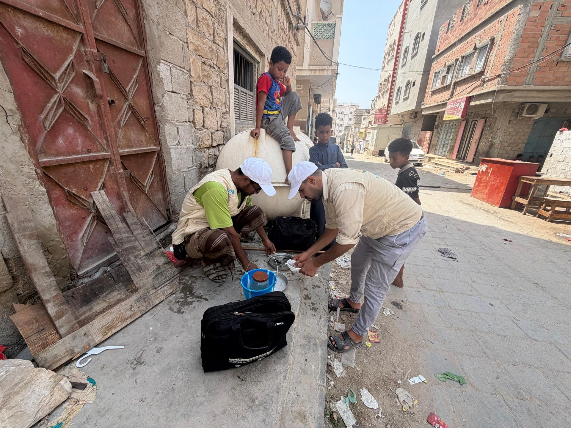 Yemen’s health workers race to halt latest outbreak of deadly dengue fever