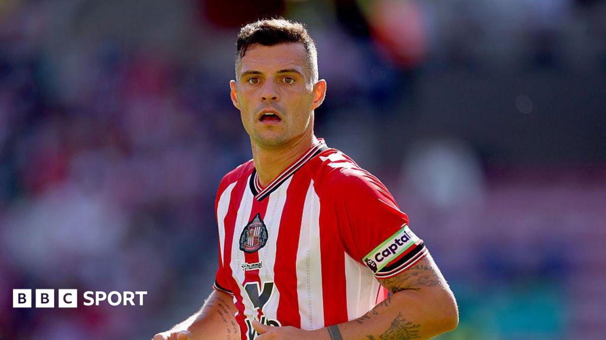 Xhaka set to stay at Sunderland despite Chelsea interest