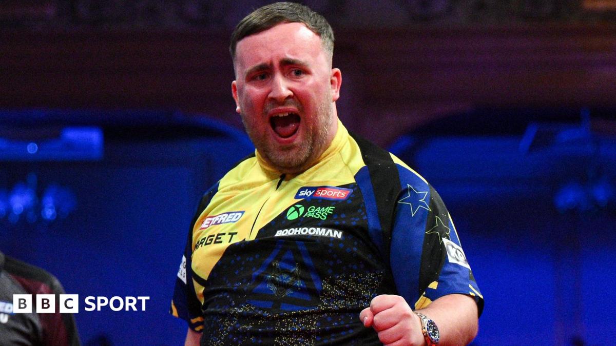 Littler throws nine-darter in superb Matchplay win