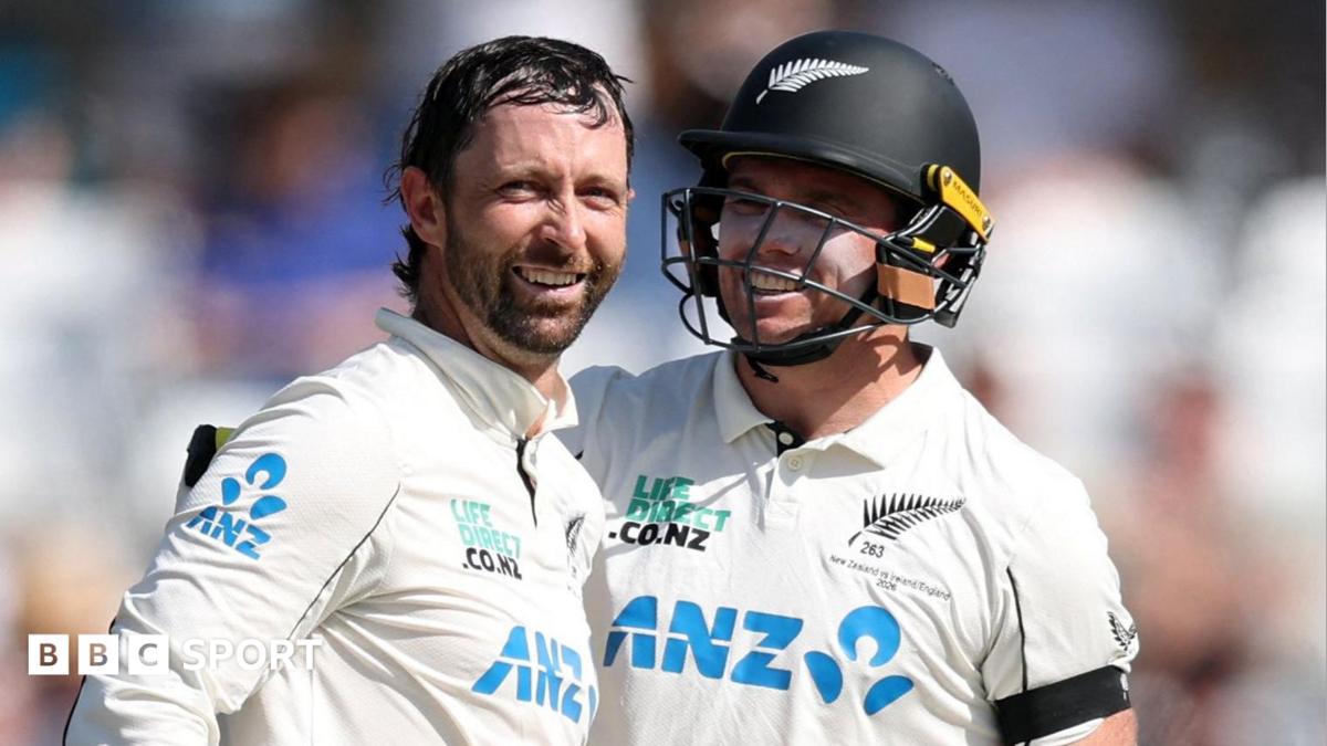 England strike late after huge NZ opening stand