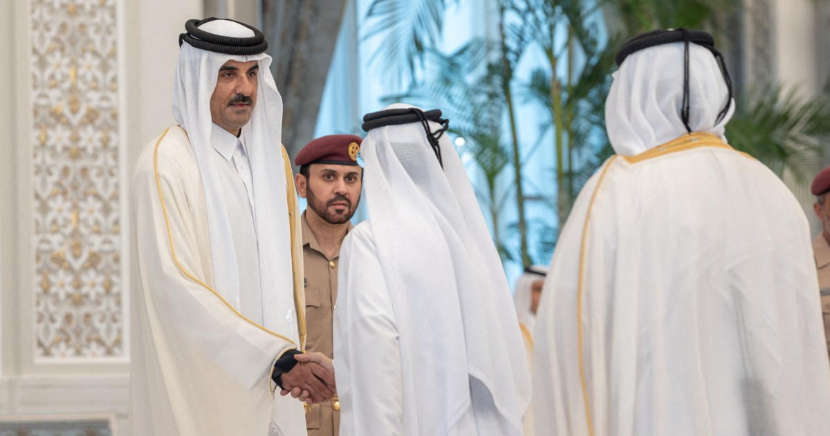 Emir of Qatar receives condolences on the death of the Father Emir