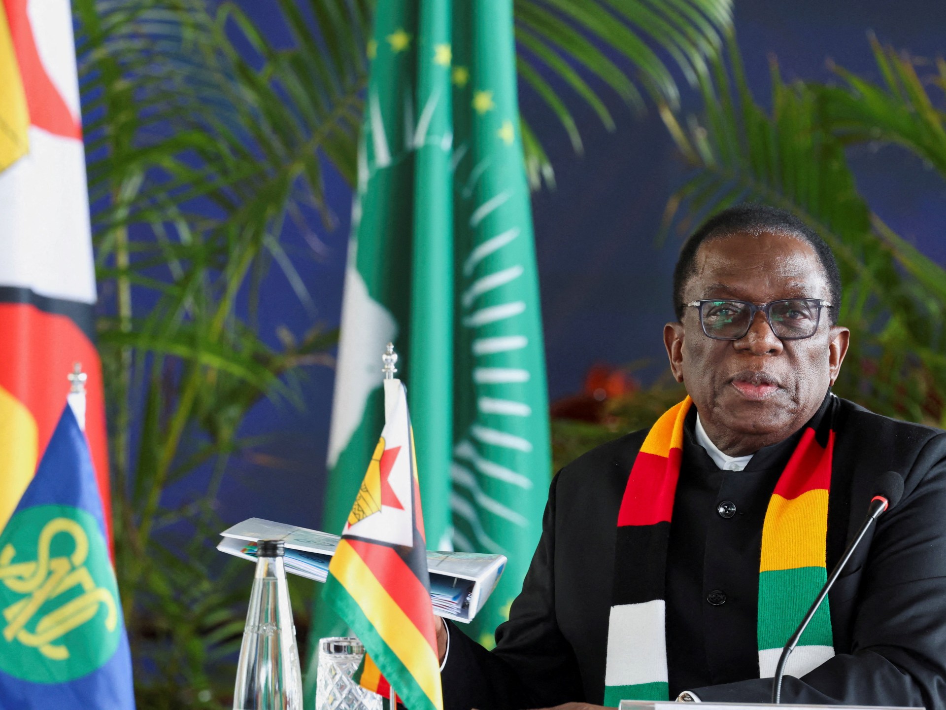 Zimbabwe lawmakers back bill to extend president’s term in office