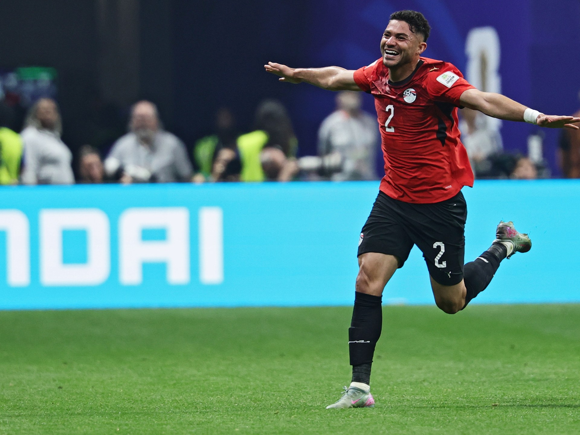 What happened in the first half of the Argentina vs Egypt World Cup match?