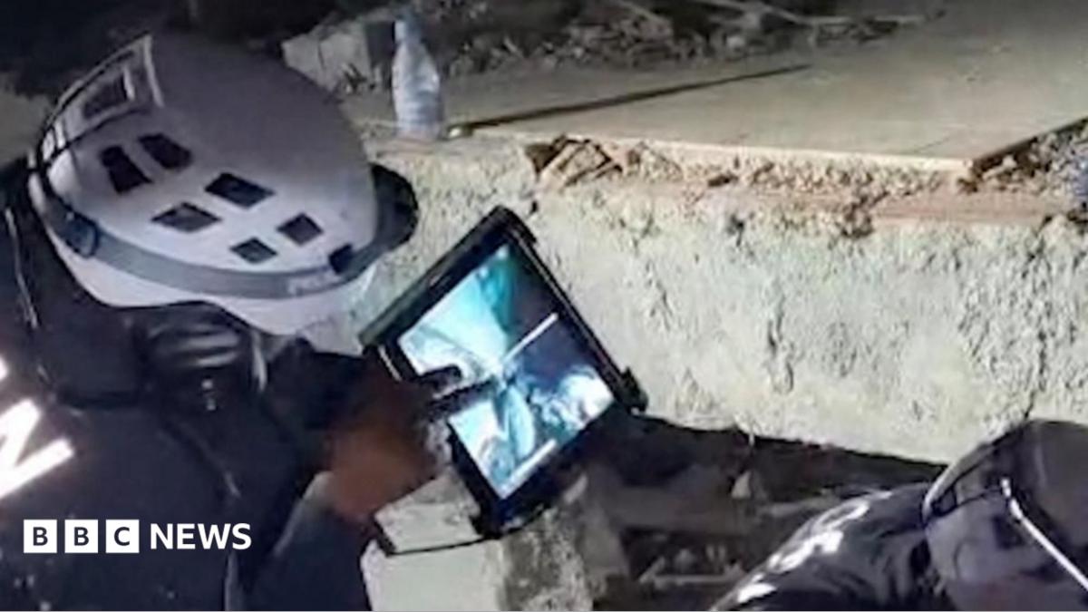 Three-year-old rescued and taken to hospital six days after Venezuela quake