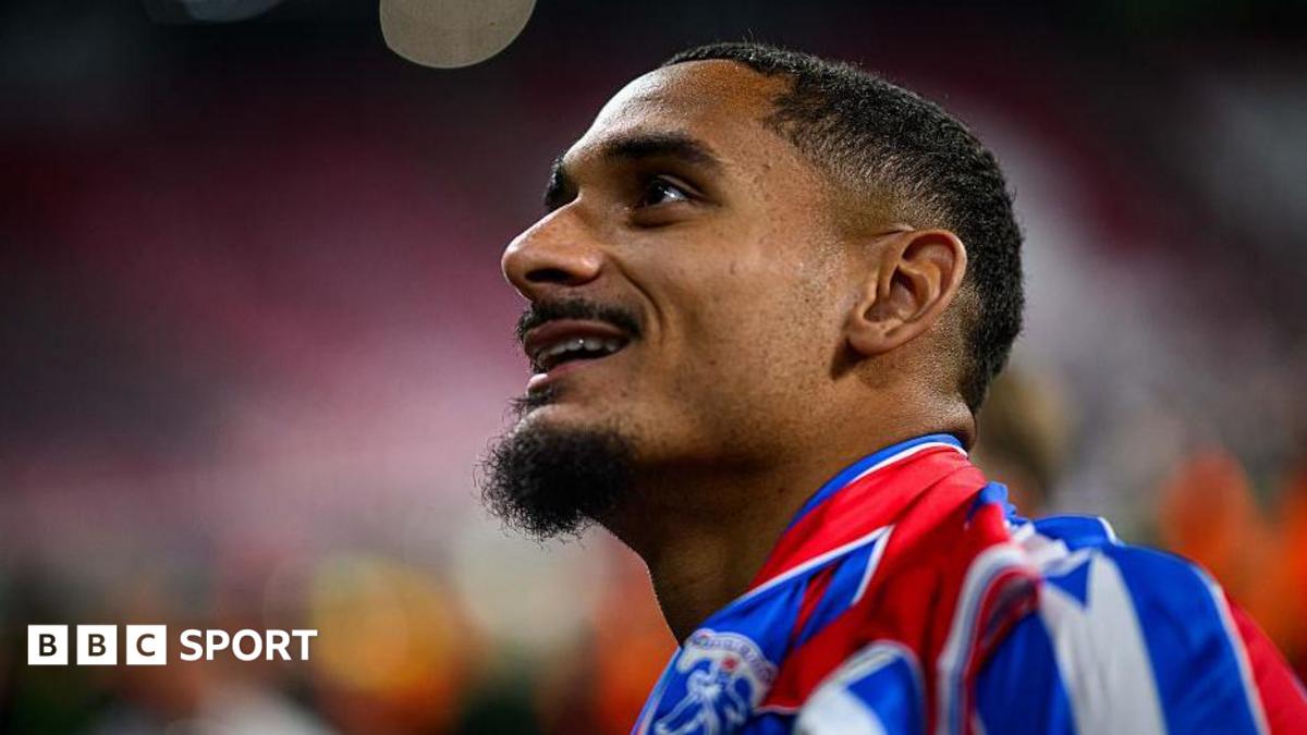 Chelsea sign Palace defender Lacroix for £52m