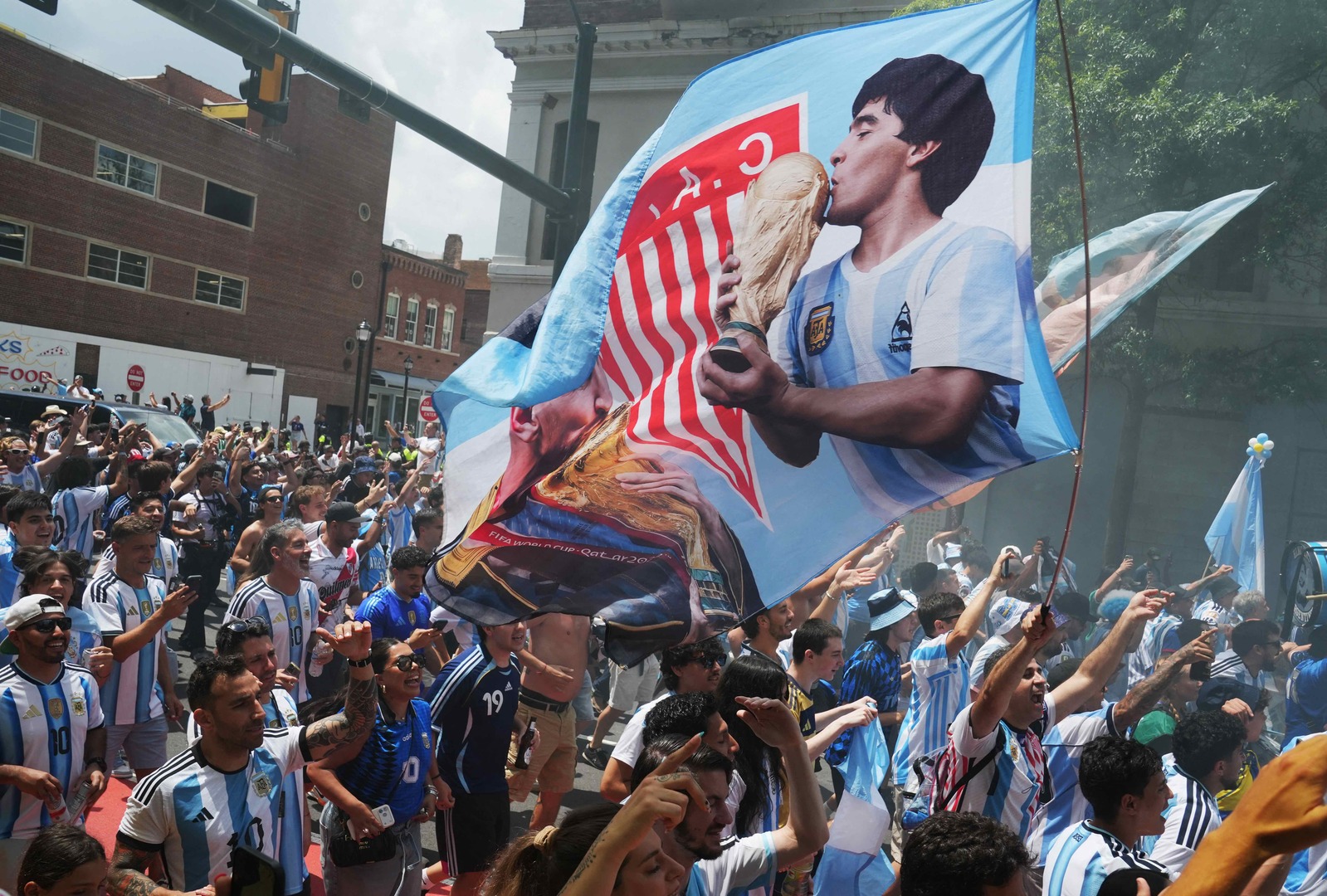 Argentina fans flood Atlanta ahead of England World Cup match