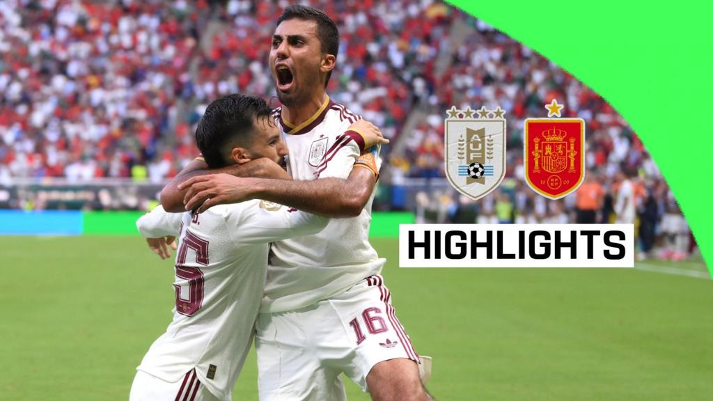 Muslera's mistake gifts Spain win as 10-man Uruguay crash out