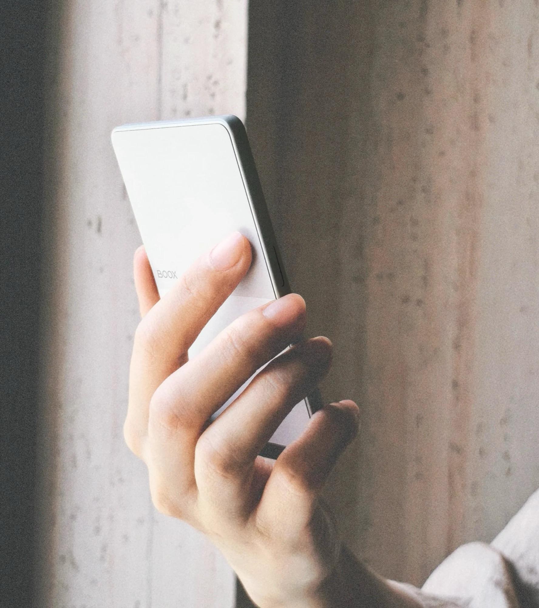 Boox is taking on Xteink with its own tiny e-reader