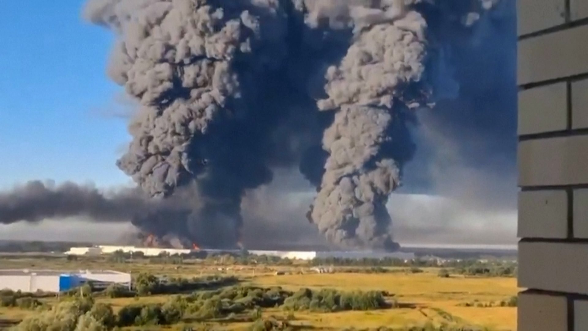 Ukrainian strikes hit Russian logistics center