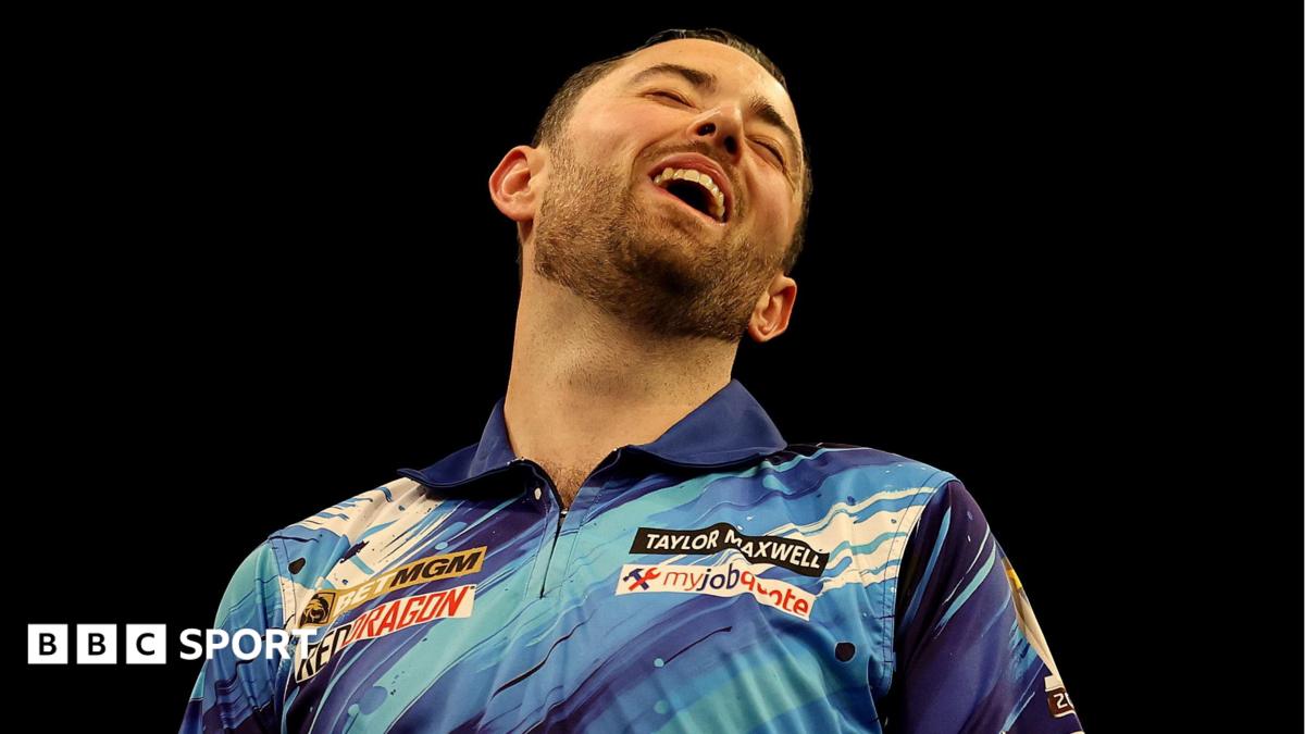 Humphries suffers shock first-round exit at Matchplay