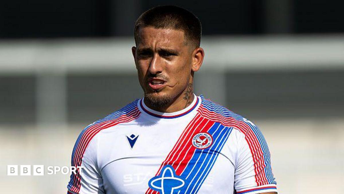 Wrexham close in on Palace defender Imray