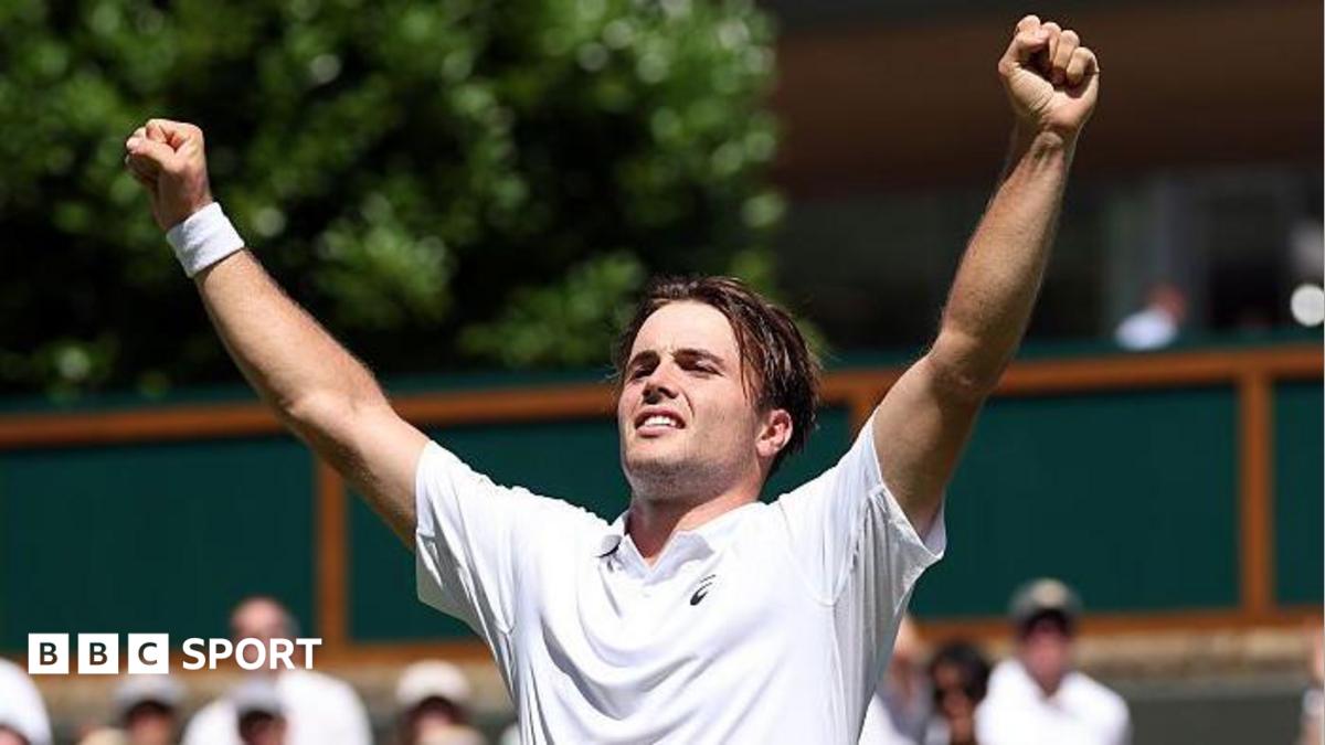 Fery reaches third round to keep British hopes alive