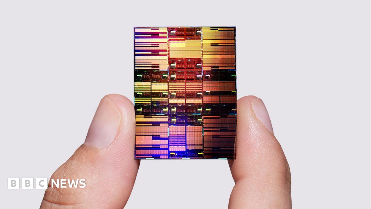 IBM hails new 'block of flats' design breakthrough for ultra tiny chips