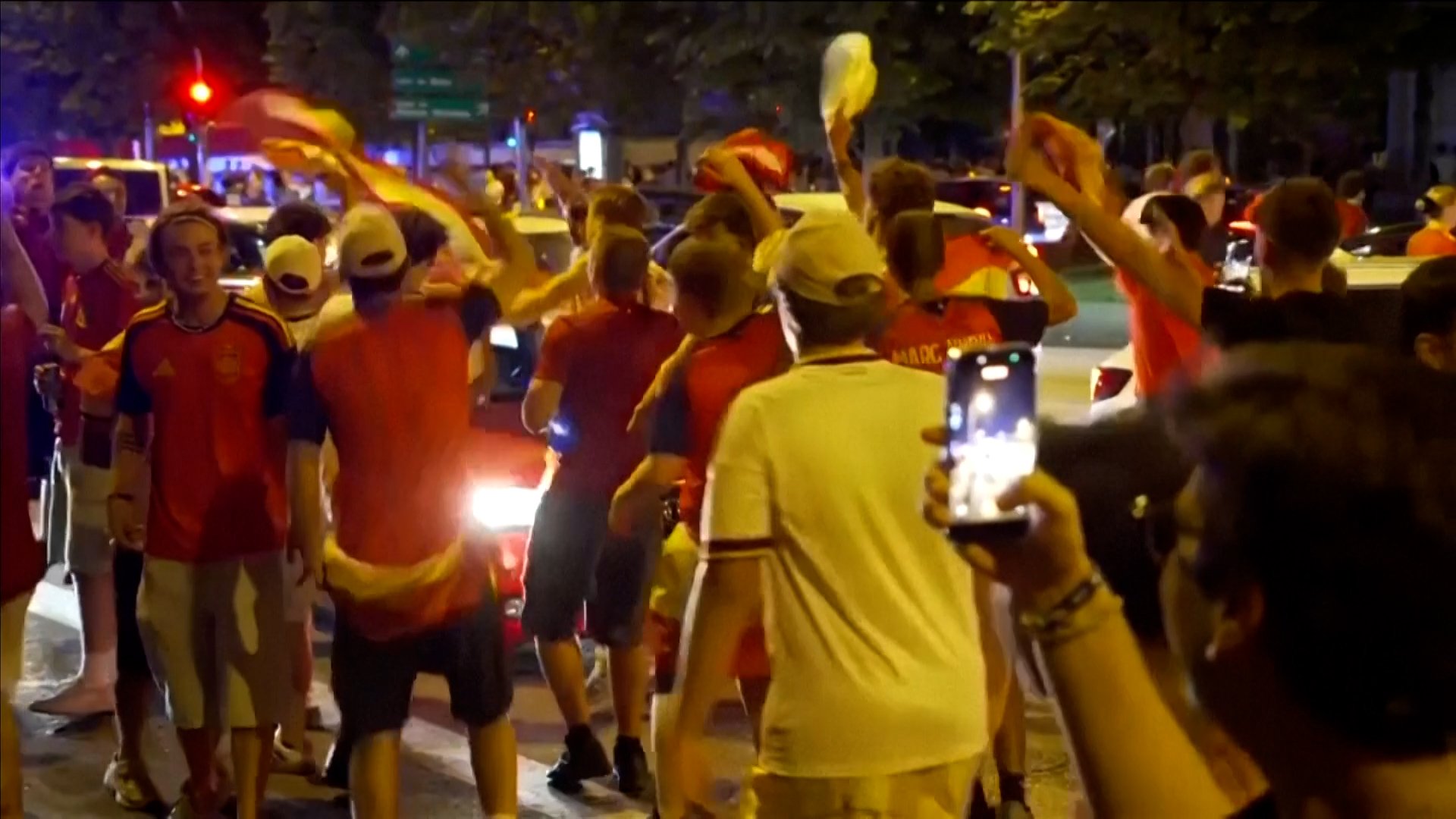 Spain fans erupt as team reaches World Cup final
