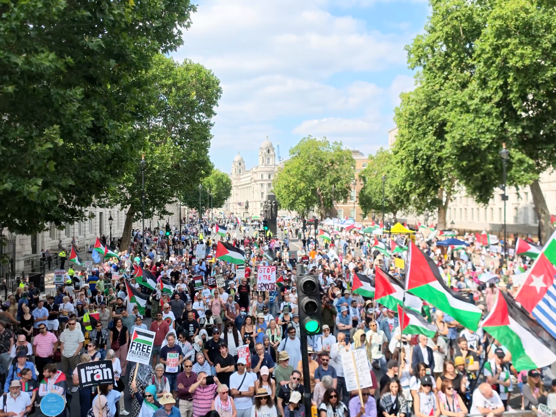 Thousands rally in London in support of Gaza, demand new PM take action