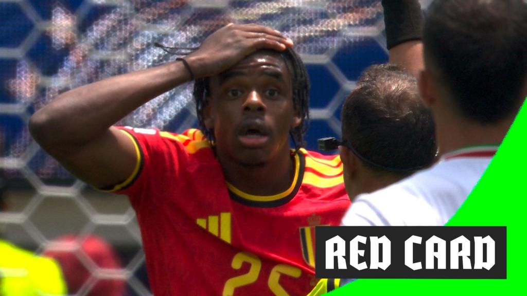 Ngoy red card leaves Belgium with 10 men