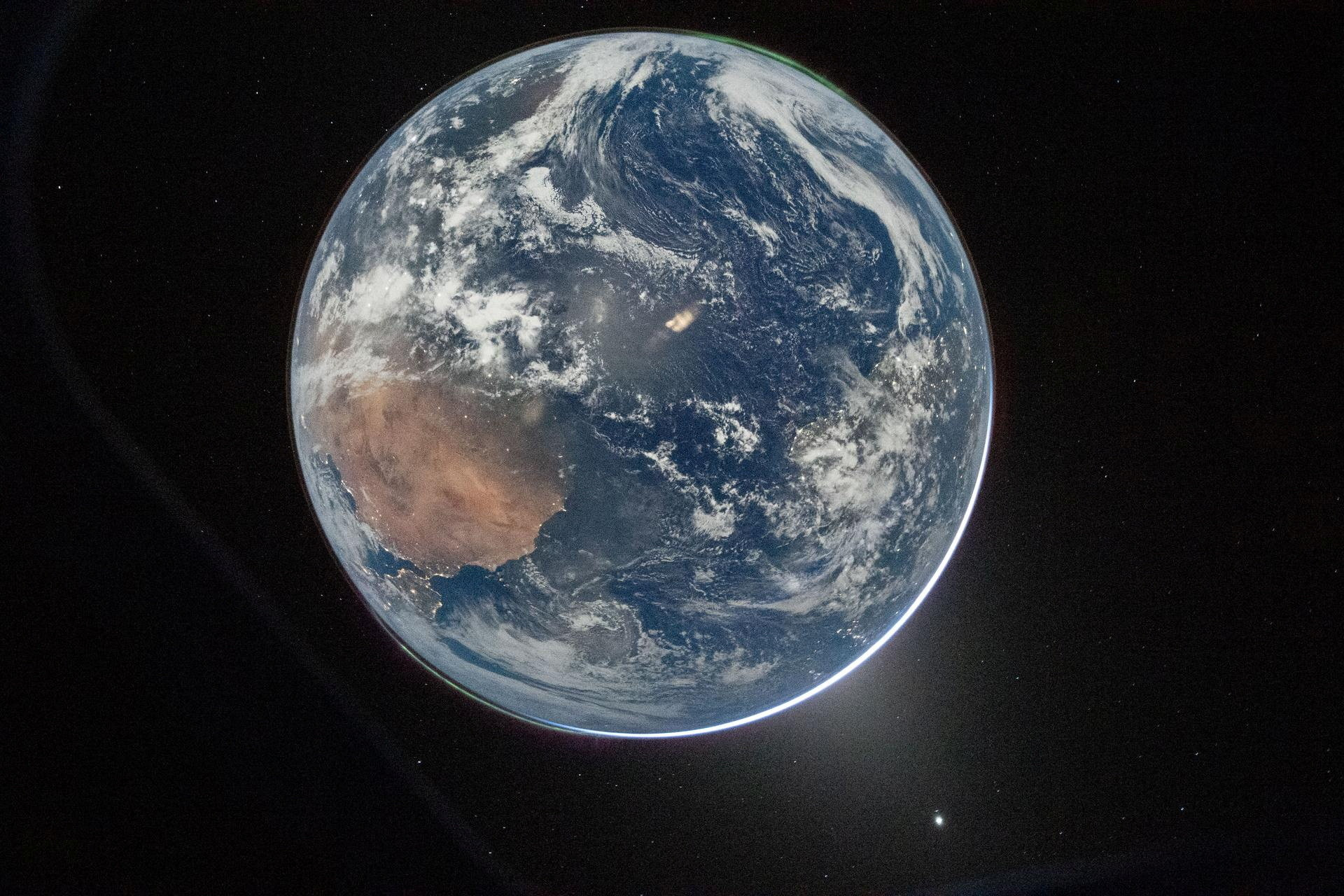 NASA launches robotic mission to save telescope falling back to Earth