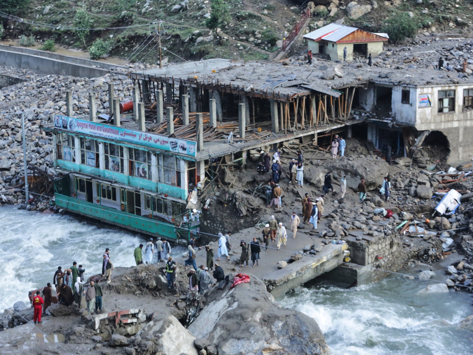 Rescuers search for survivors amid risk of fresh floods in Afghanistan