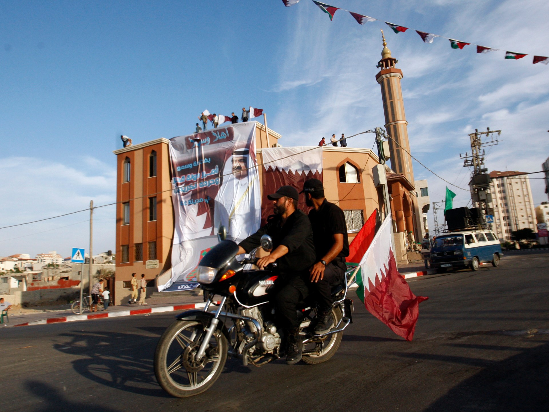 Sheikh Hamad: The Arab leader who broke Israel’s siege on Gaza