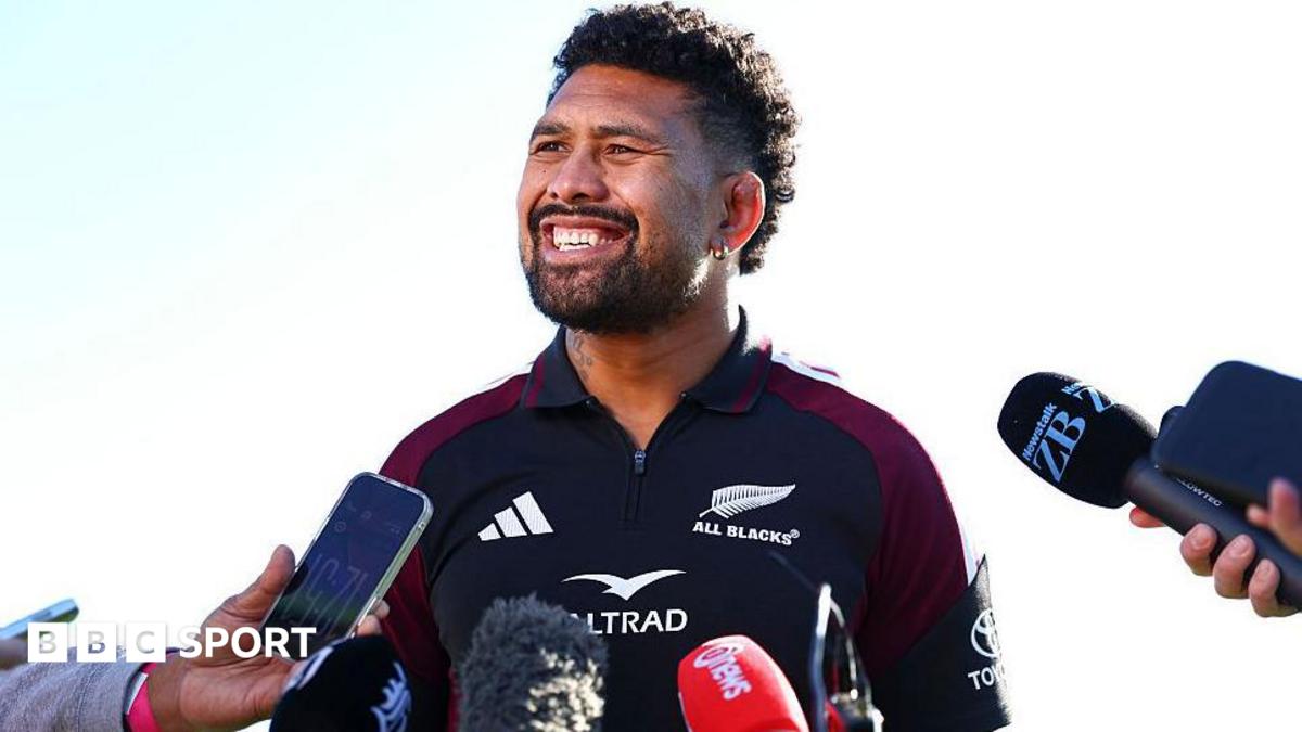 Savea new All Blacks captain as Rennie calls up Fineanganofo