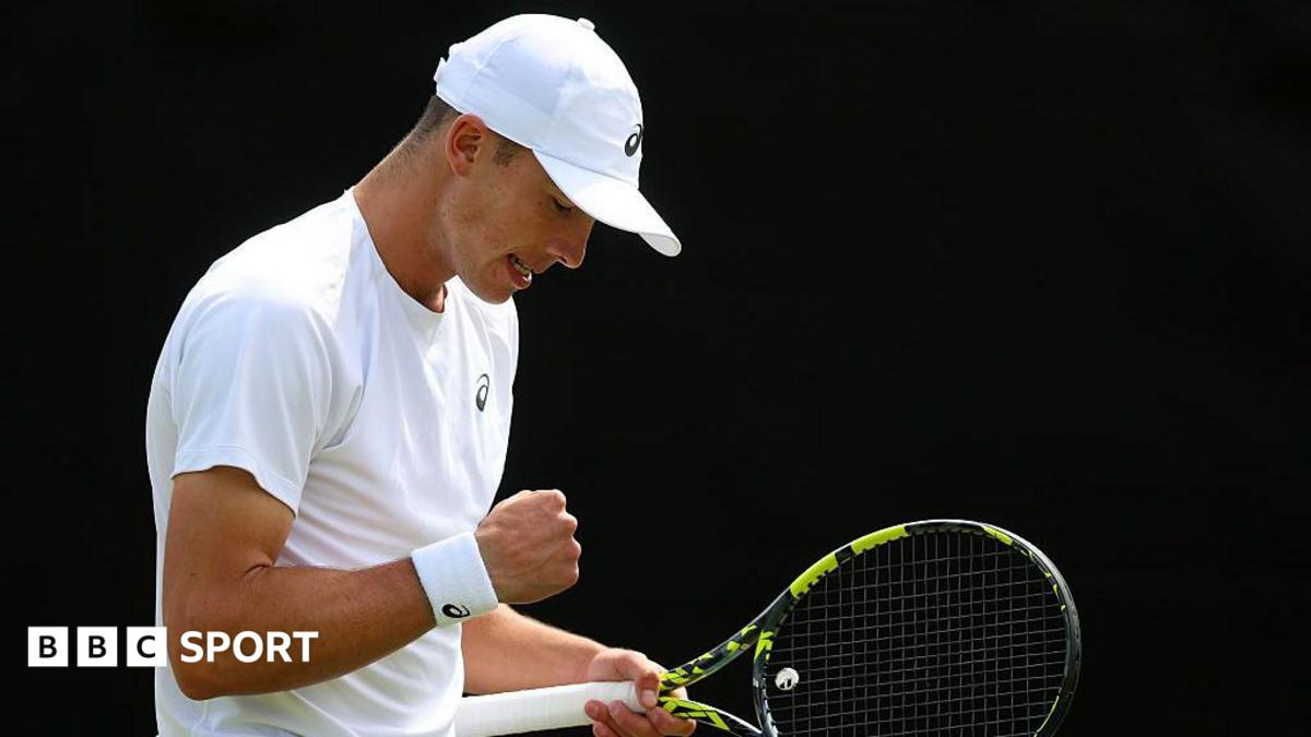 Three Britons reach Wimbledon through qualifying