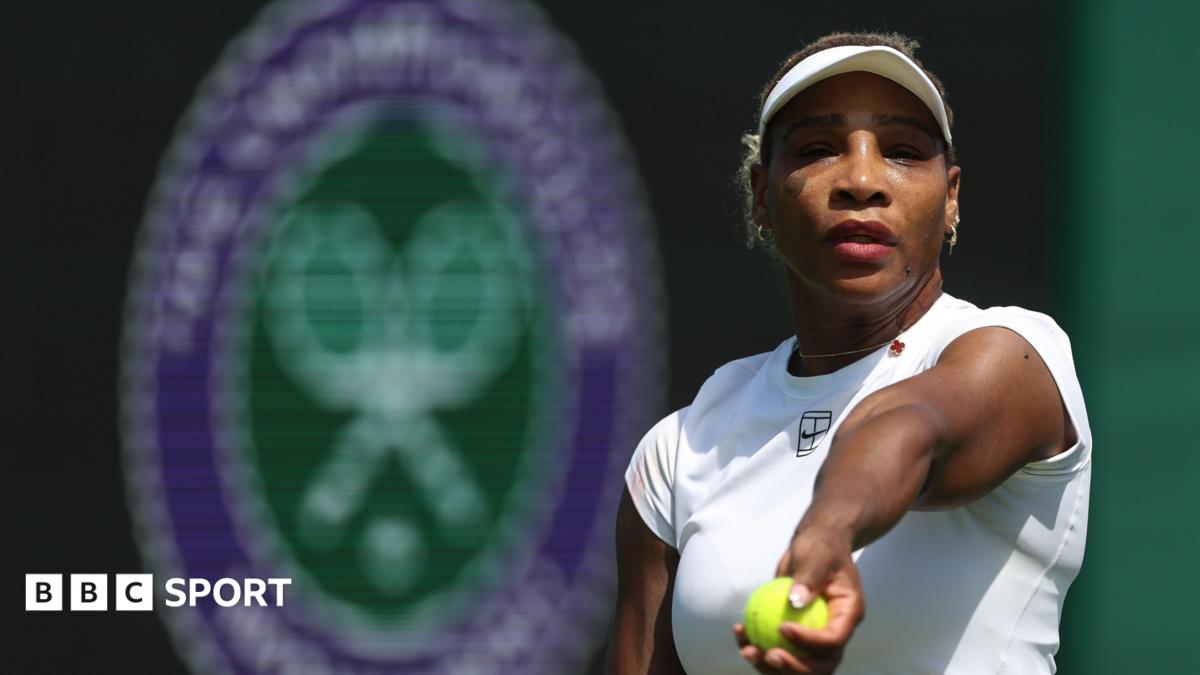 Old guard boosts Wimbledon's allure in battle for centre stage
