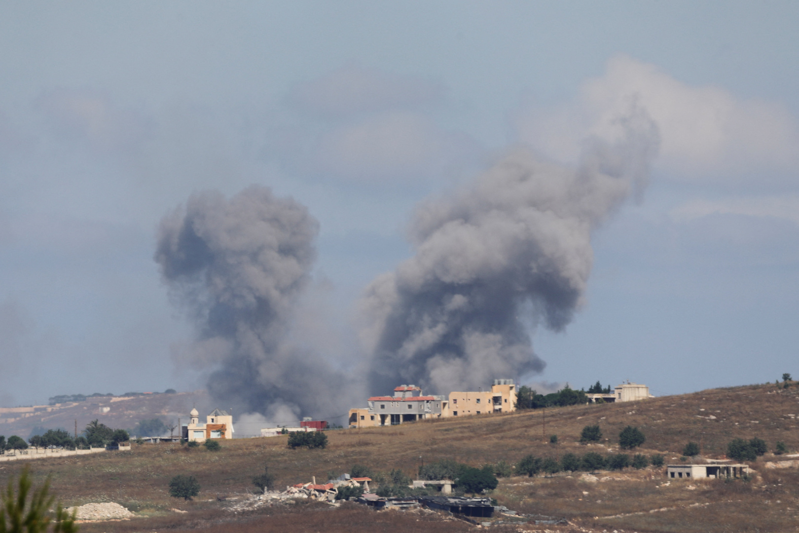 Israel continues attacks on Lebanon despite US-Iran deal