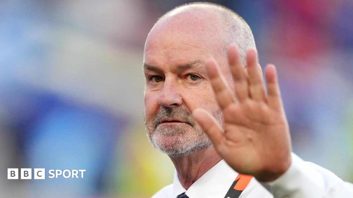 'Bye-bye, Scotland!' - Clarke's leaving letter to the Tartan Army