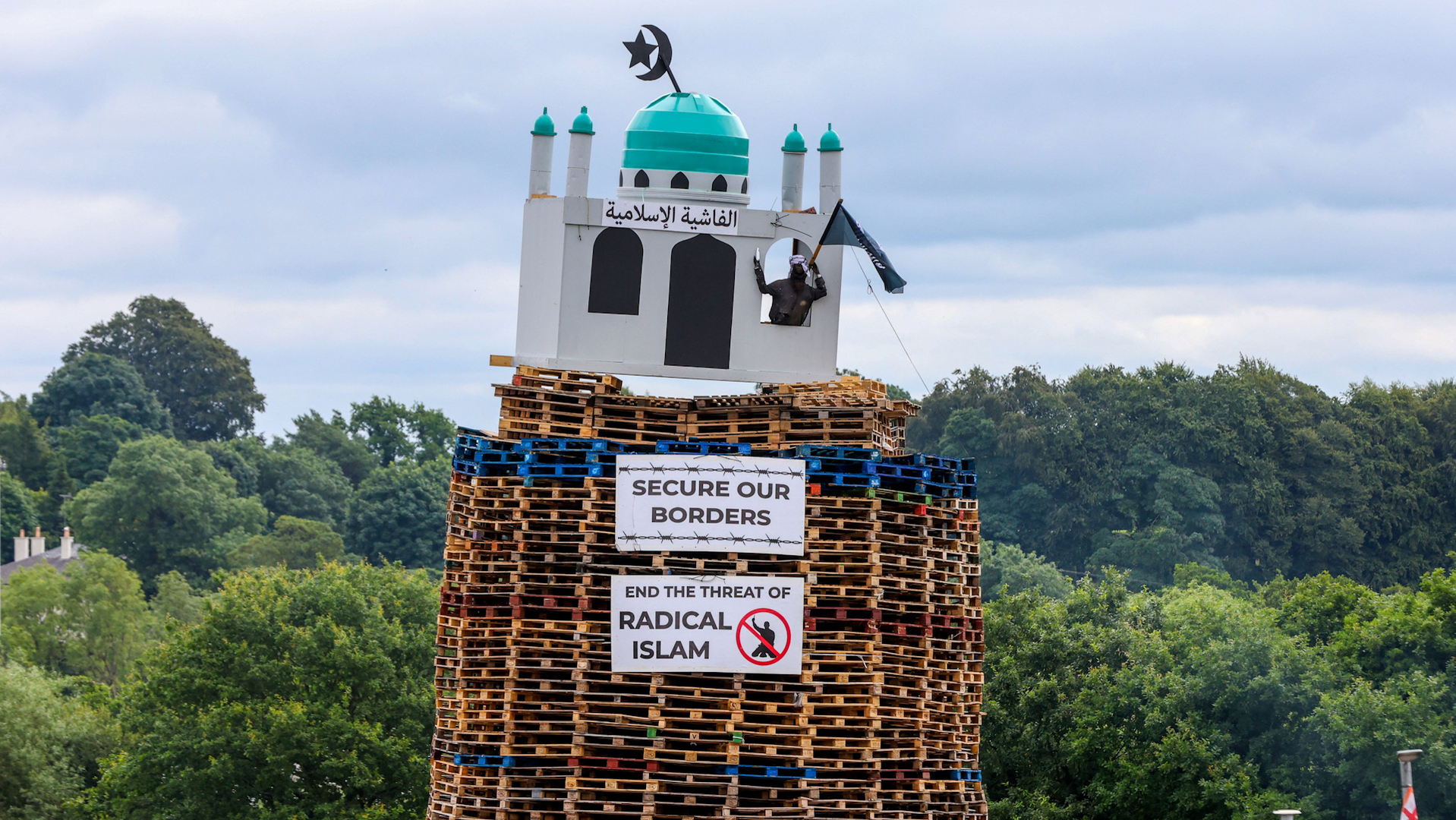 Mosque model placed on top of Northern Ireland bonfire