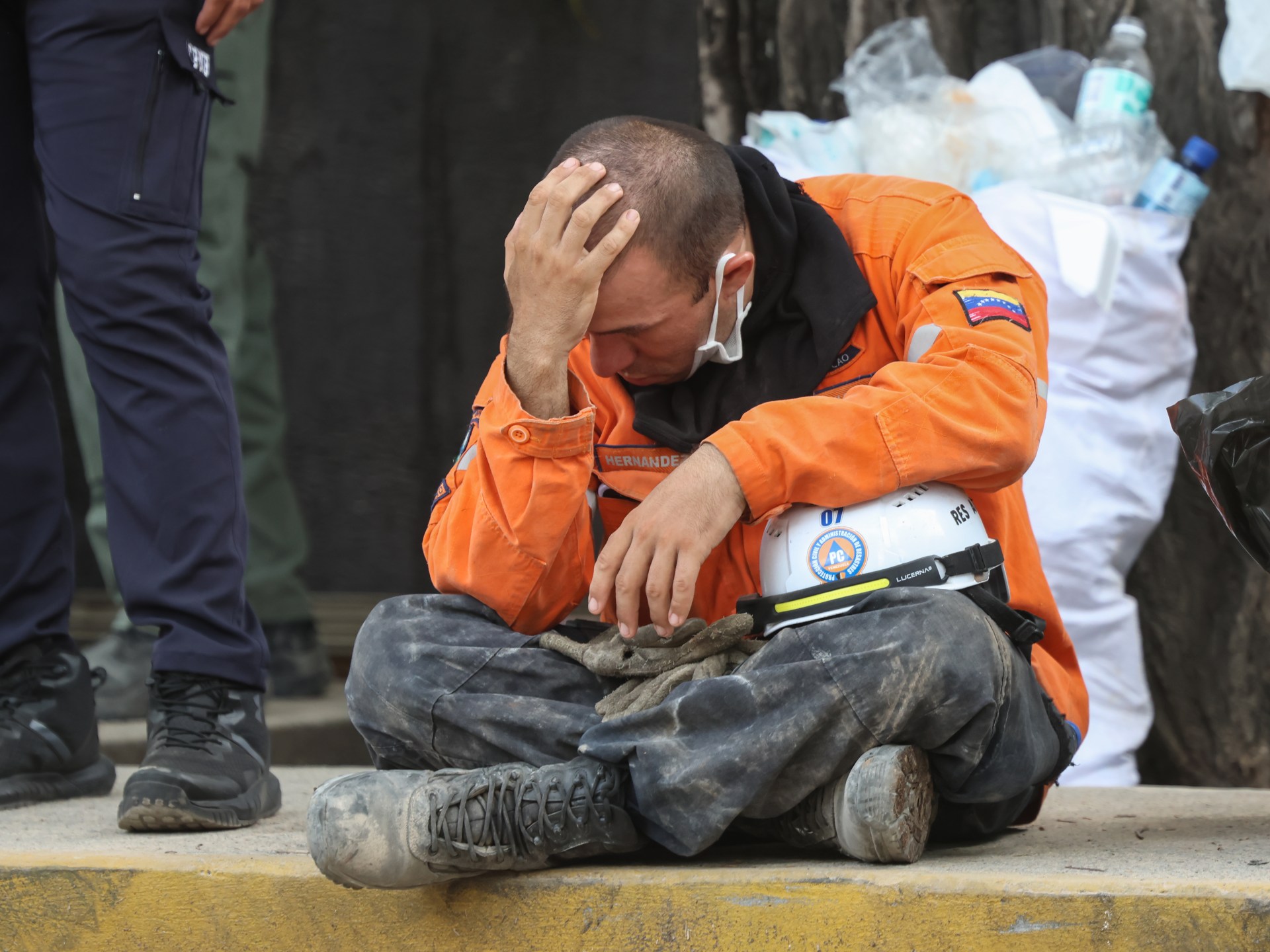 Venezuela earthquakes live: At least 188 dead as rescue efforts intensify
