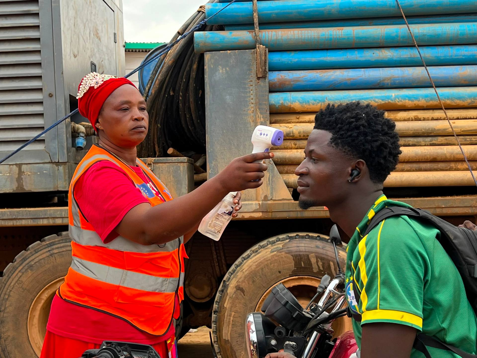 How Virunga Park protects people and gorillas from Ebola in eastern DRC