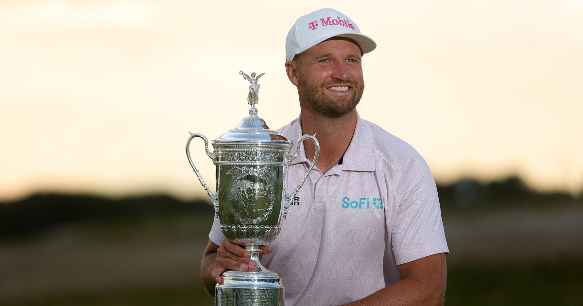 Clark wins second US Open trophy despite hecklers