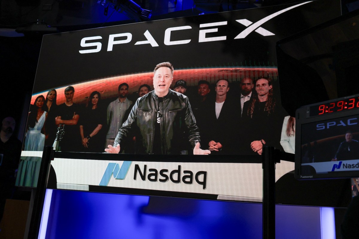 SpaceX slips below its $135 IPO price ahead of Starship launch