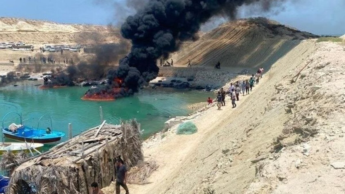US expands Iran strikes Iran hitting  fishing piers near nuclear plant