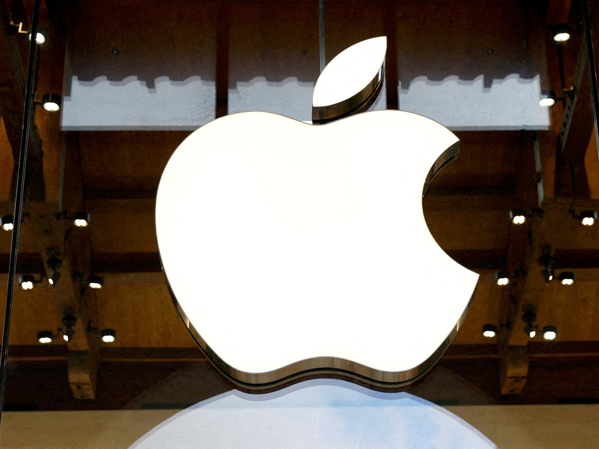 Apple regains top spot as world’s most valuable company