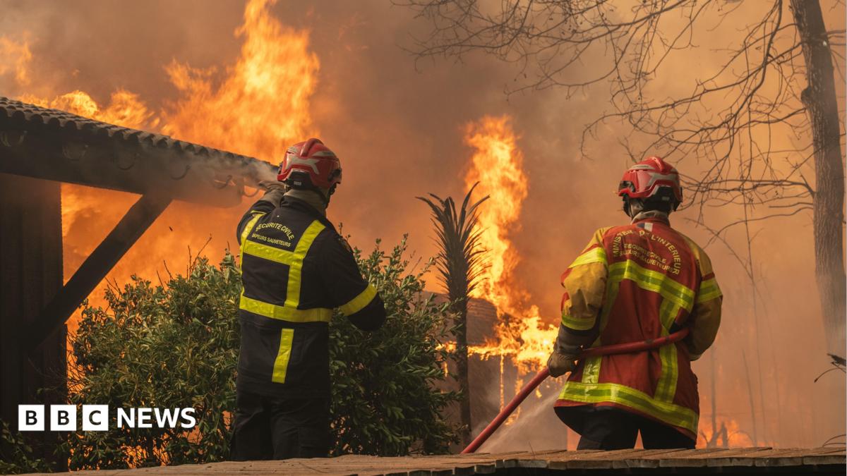 More than 250,000 flee wildfires in France and Spain