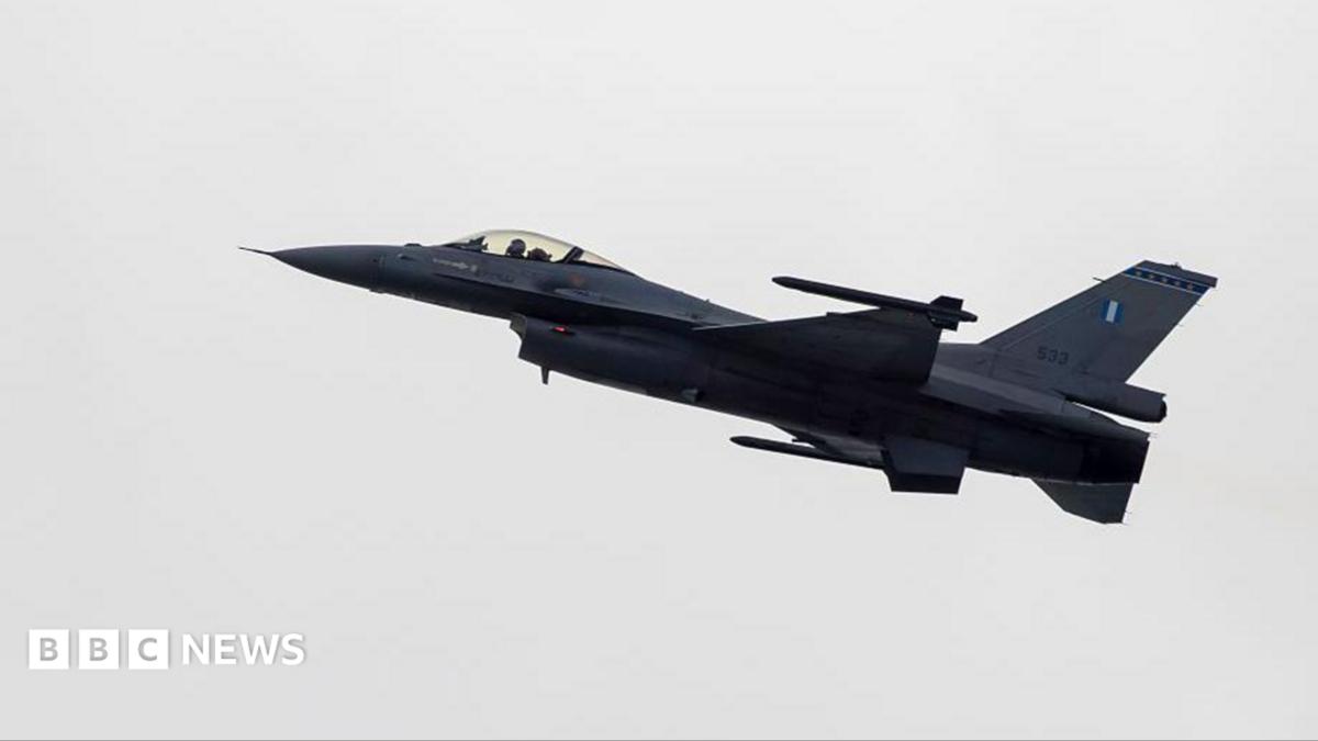 Greek F-16 fighter jet crash-lands at busy Zakynthos airport