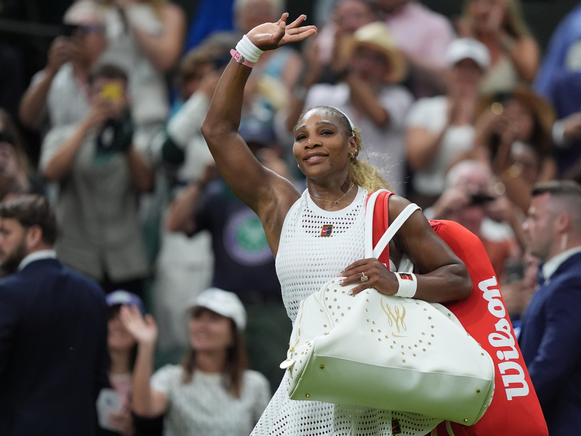 Valiant Serena beaten on Wimbledon return, Swiatek survives scare