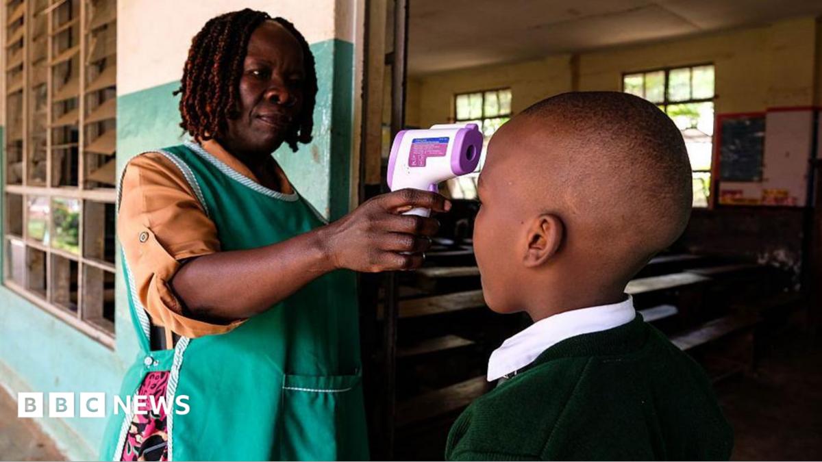 'Moment of joy' as Uganda discharges last Ebola patient