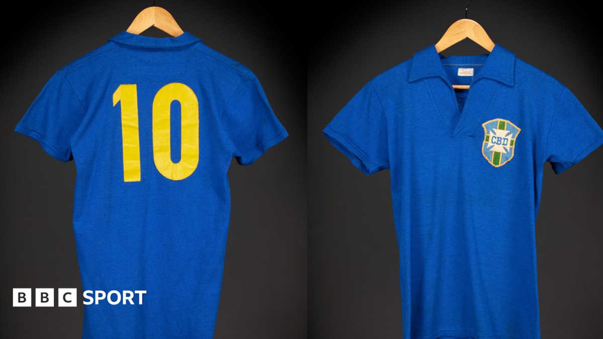 Pele's 1958 World Cup final shirt sells for $4.9m