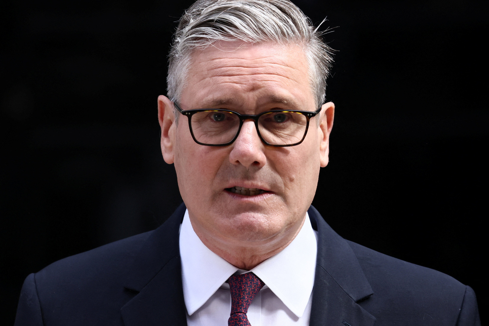Why has Keir Starmer resigned as UK prime minister?