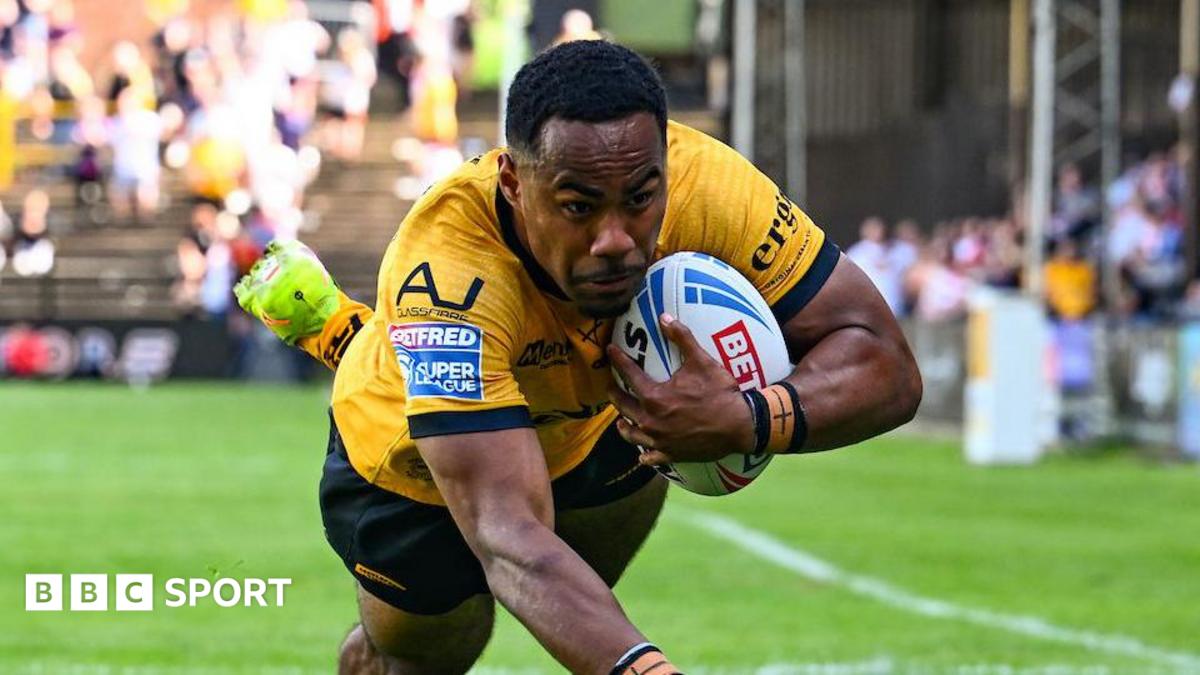 Castleford come back to beat Leeds in derby thriller