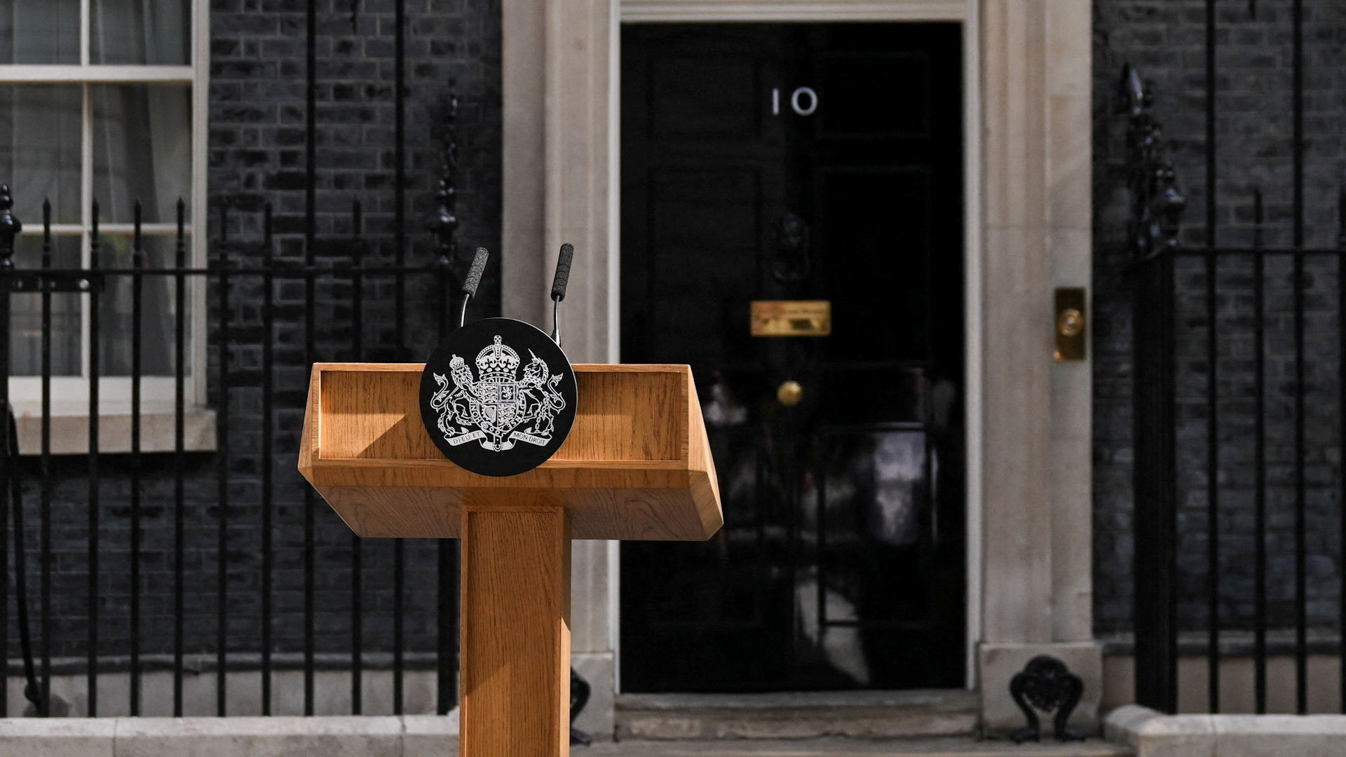 ‘Another day, another leader’: Britons react to Keir Starmer’s exit