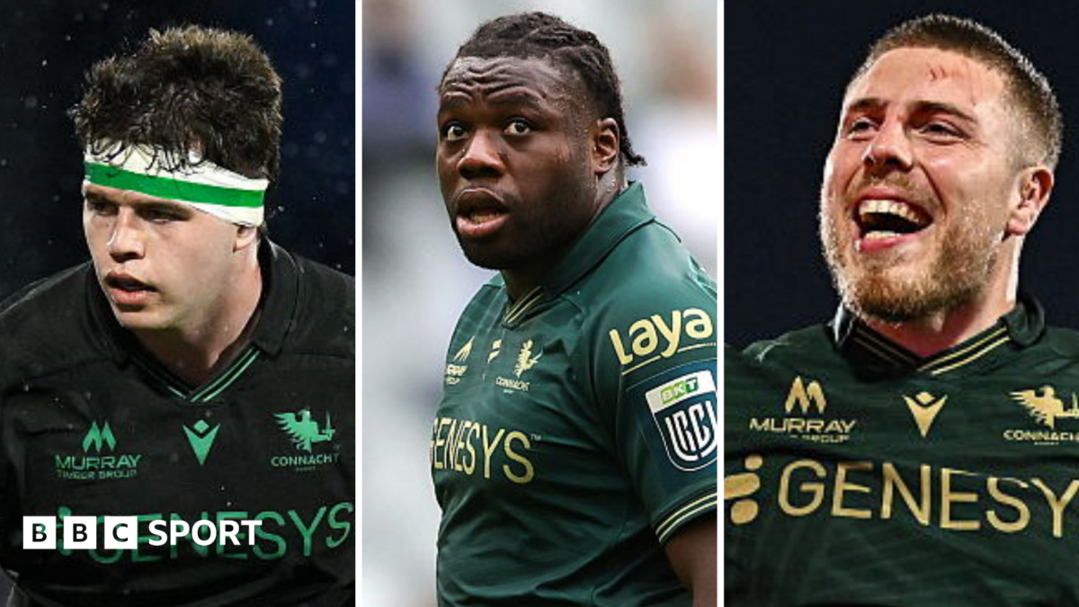 Who are the three uncapped players in Ireland squad?