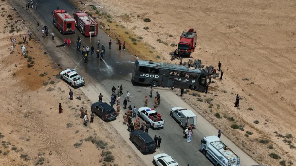 Two buses collide in Syria, killing at least 35 people