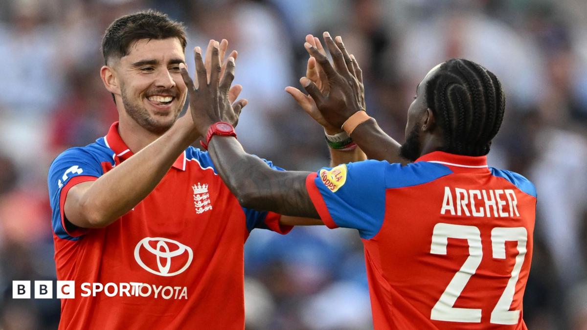 Superb England inflict record T20 defeat on India