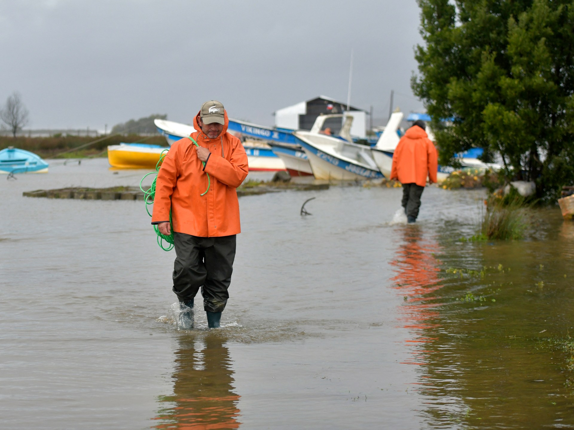 At least three killed and hundreds displaced by heavy rain in Chile