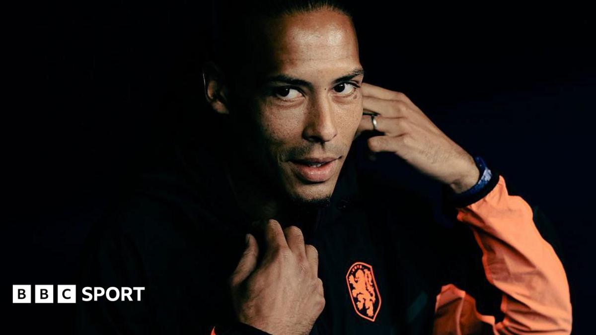 'Big brother' Van Dijk key to Dutch World Cup dreams