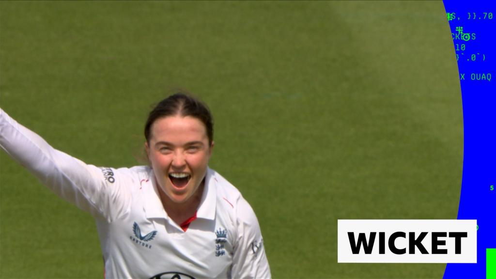 Villiers bowls Harmanpreet with 'excellent delivery'